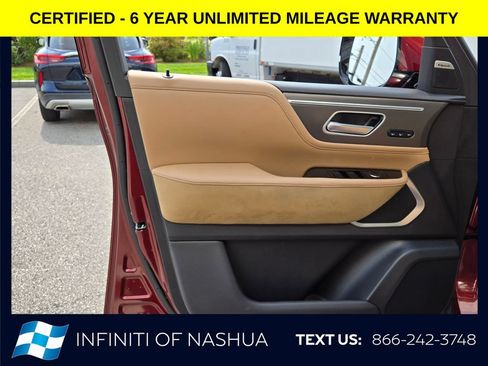 Certified 2025 INFINITI QX80 Luxe w/ Cargo Package AWD/4WD image 8