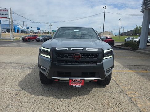 New 2025 Nissan Frontier PRO-4X image 10