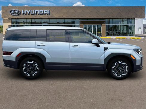 New 2025 Hyundai Santa Fe SE image 9