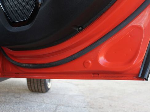 Used 2018 Jeep Renegade Altitude image 47