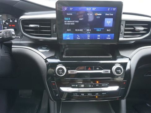 Used 2023 Ford Explorer ST-Line w/ Class IV Trailer Tow Package image 8