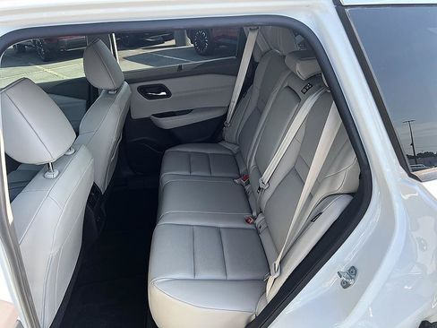 Certified 2023 Nissan Rogue SV w/ SV Premium B Package FWD image 14