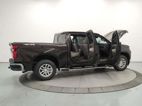 Used 2020 Chevrolet Silverado 1500 LTZ w/ LTZ Plus Package AWD/4WD image 15