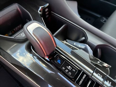 New 2025 Toyota Crown Signia image 29