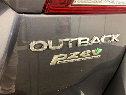 Used 2016 Subaru Outback 2.5i Limited image 7