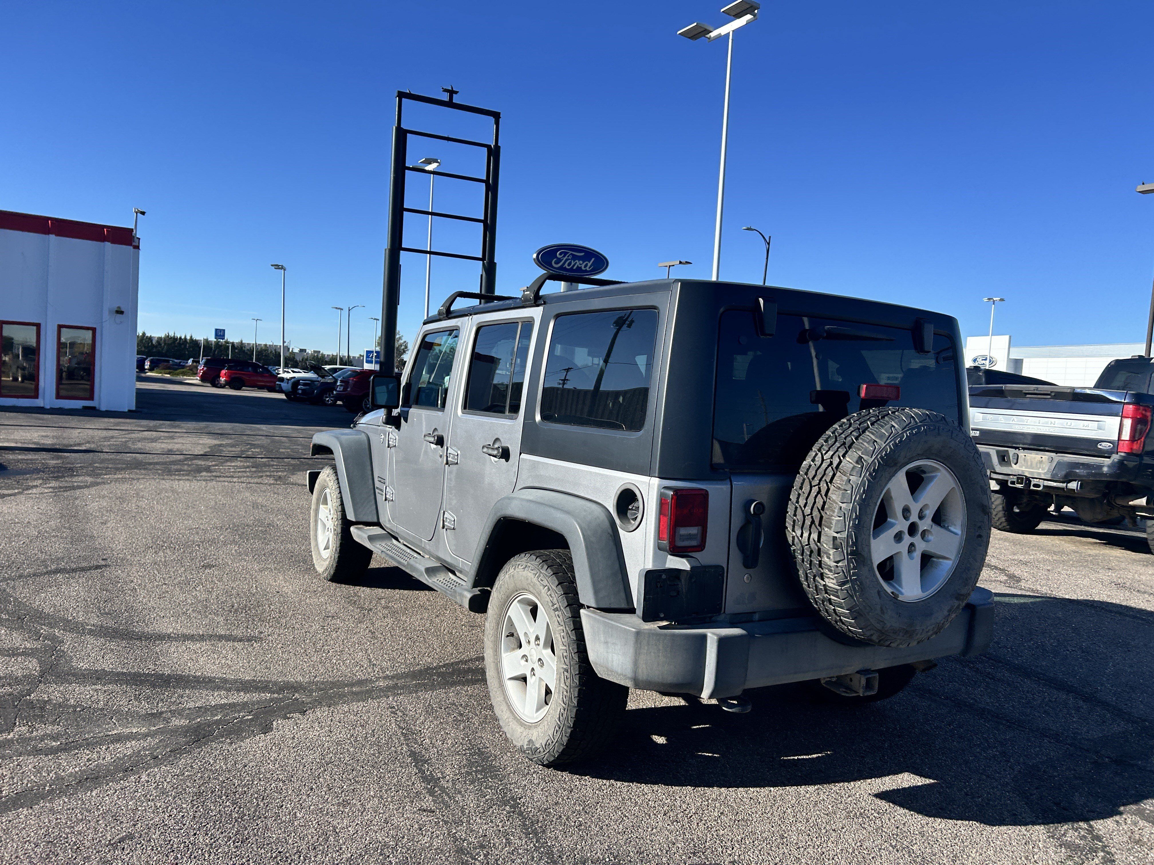 Used 2016 Jeep Wrangler Unlimited Sport w/ Quick Order Package 24S AWD/4WD image 3