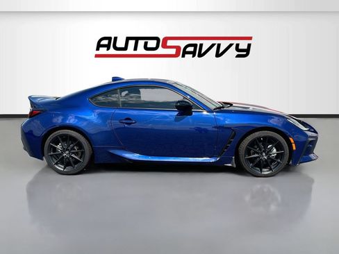 Used 2025 Toyota GR86 Premium RWD image 8