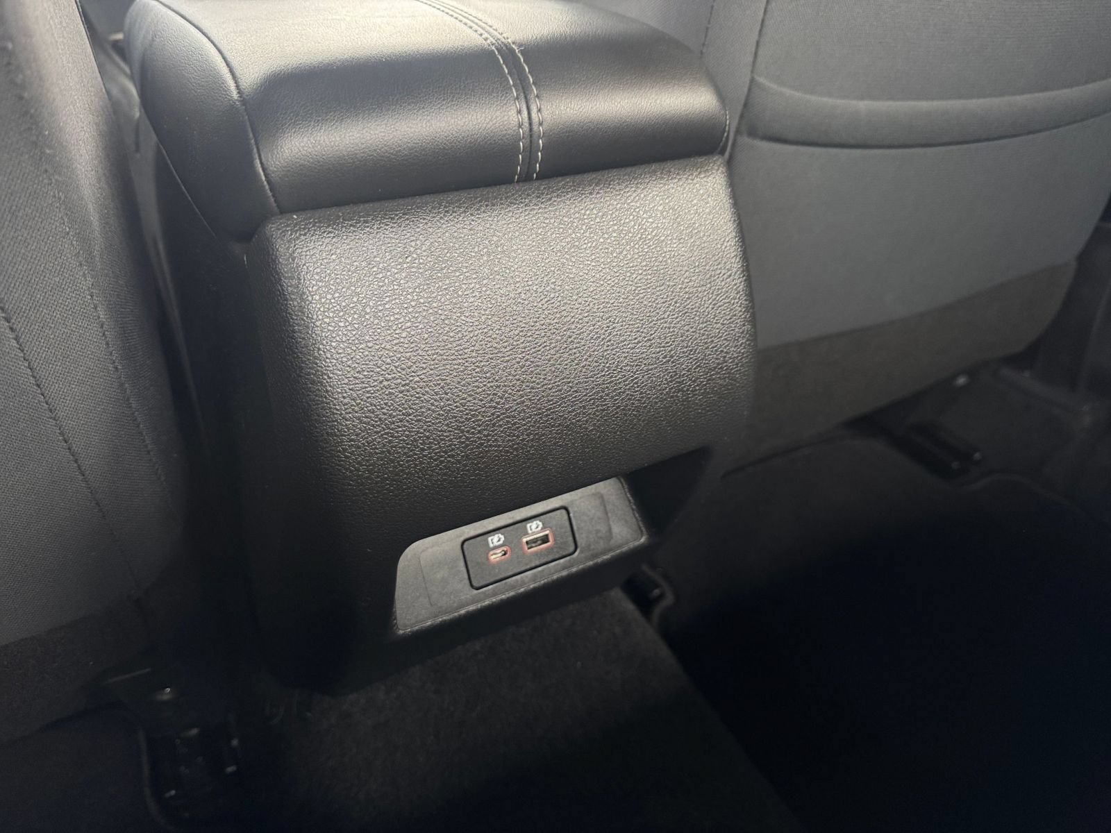 Used 2025 Nissan Altima 2.5 SV FWD image 22