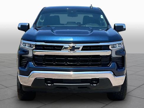 Used 2022 Chevrolet Silverado 1500 LT AWD/4WD image 4