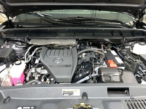 Used 2023 Toyota Highlander LE AWD/4WD image 26
