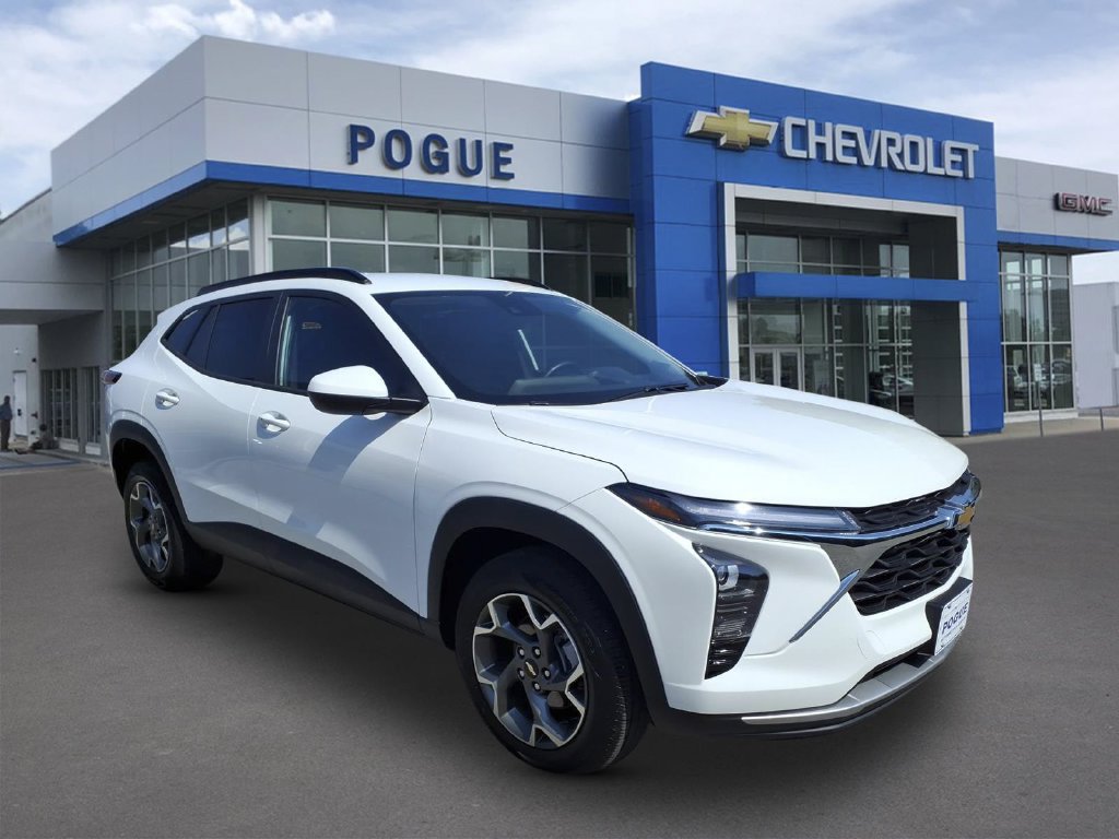 Used 2025 Chevrolet Trax LT w/ LT Convenience Package FWD image 1