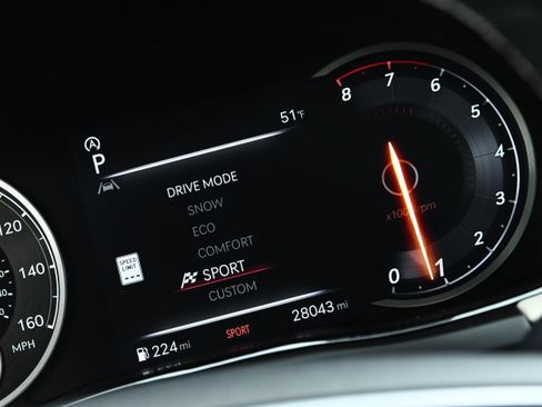 Used 2024 Genesis GV70 2.5T w/ Advanced Package image 24