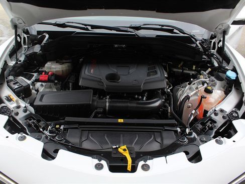 Used 2022 Alfa Romeo Stelvio Sprint image 37