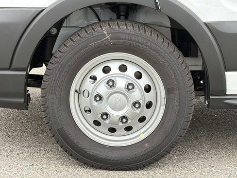 New 2026 Ford Transit 250 Low Roof AWD image 24
