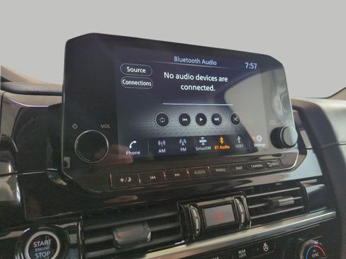 Used 2023 Nissan Pathfinder SL AWD/4WD image 40