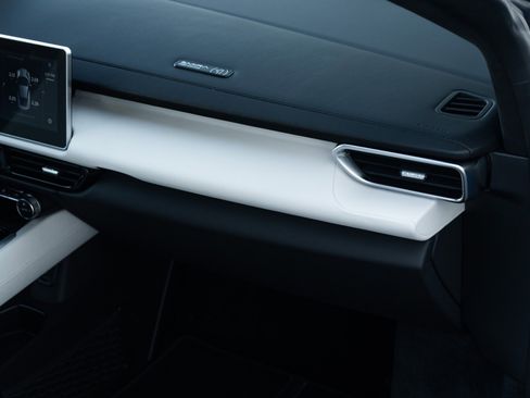 Used 2024 Lotus Emira First Edition image 18