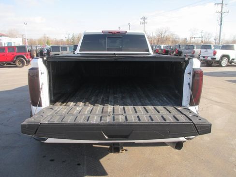 Used 2024 GMC Sierra 3500 Denali w/ Denali Reserve Package image 7