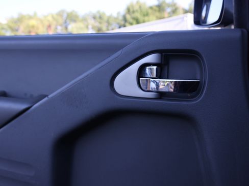 Used 2019 Nissan Frontier SV w/ Value Truck Package RWD image 21