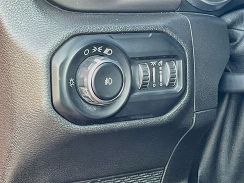 Used 2018 Jeep Wrangler Unlimited Sport AWD/4WD image 10