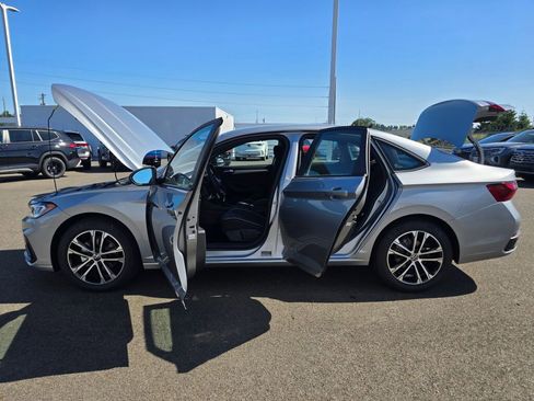 New 2025 Volkswagen Jetta Sport image 15