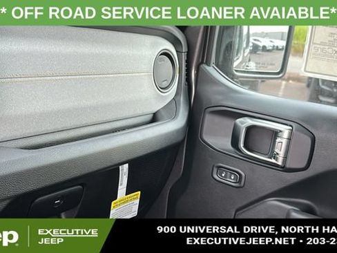 Used 2025 Jeep Wrangler Unlimited Sport AWD/4WD image 22