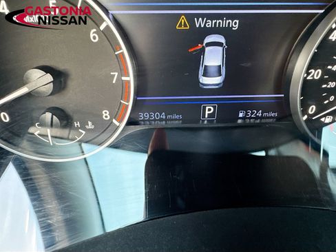 Used 2025 Nissan Altima 2.5 SV FWD image 14