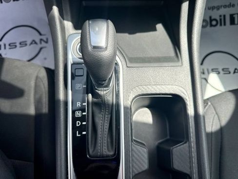 Used 2025 Nissan Sentra SV w/ All-Weather Package FWD image 20