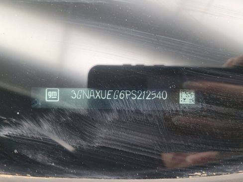 Used 2023 Chevrolet Equinox LT image 33