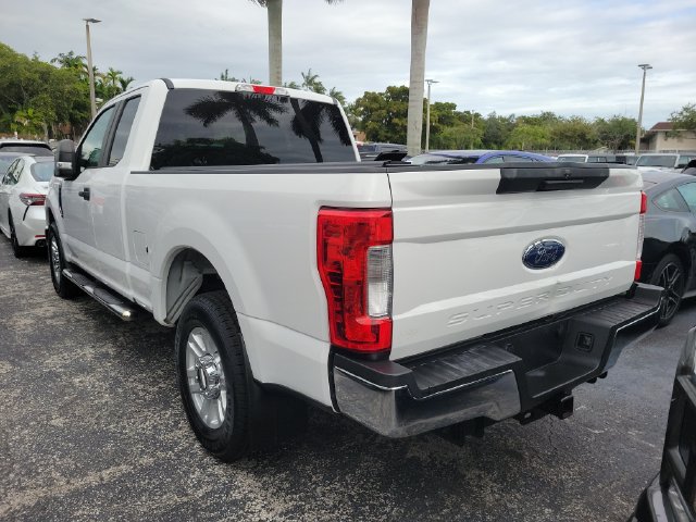 Used 2018 Ford F250 XL w/ STX Appearance Package RWD image 4