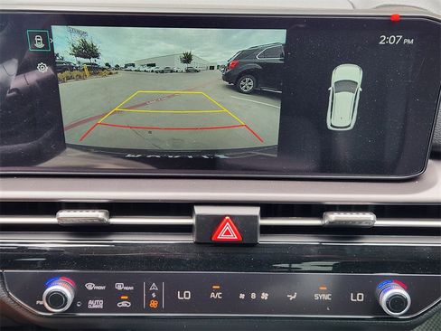 New 2026 Kia Sportage EX w/ EX Panorama Roof Package image 12