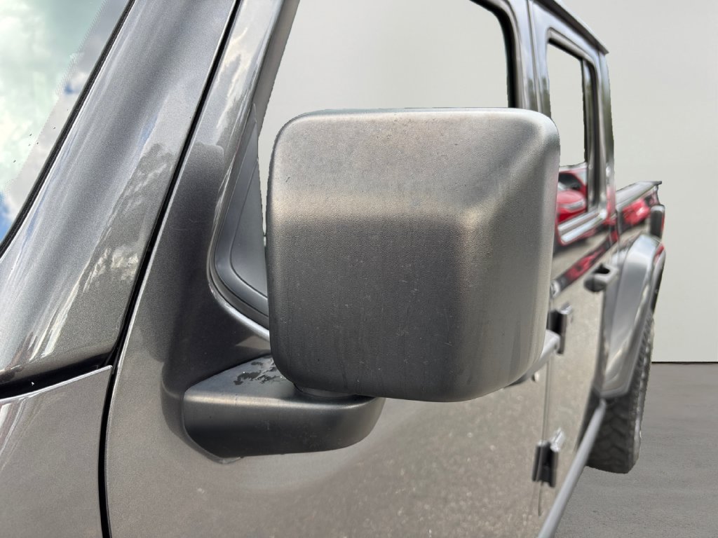 Used 2021 Jeep Gladiator Sport AWD/4WD image 11