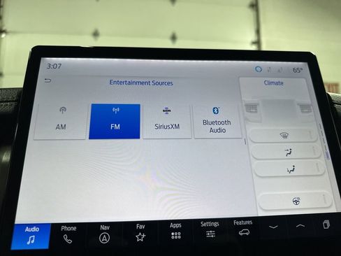 Used 2023 Ford Expedition Max XLT image 30