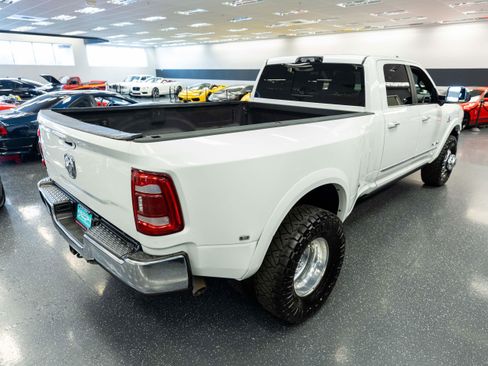 Used 2022 RAM 3500 Limited AWD/4WD image 6