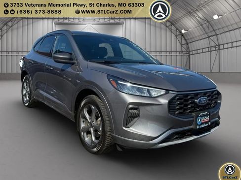 Used 2023 Ford Escape ST-Line w/ Tech Pack #1 AWD/4WD image 1