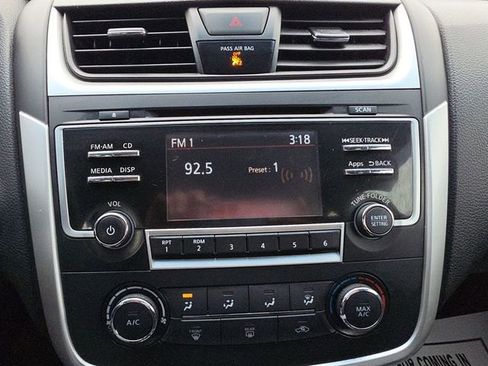 Used 2016 Nissan Altima 2.5 S w/ Power Driver Seat Package FWD image 14