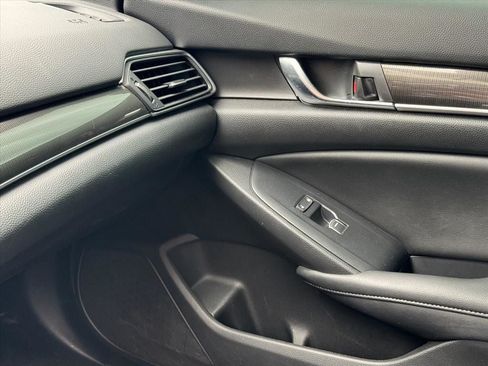 Used 2019 Honda Accord Sport image 28