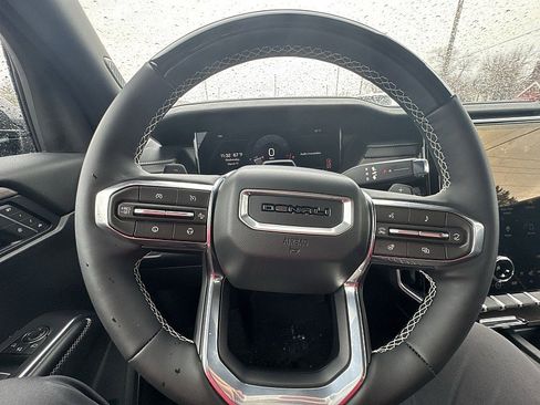 New 2026 GMC Acadia Denali w/ Super Cruise Package image 7