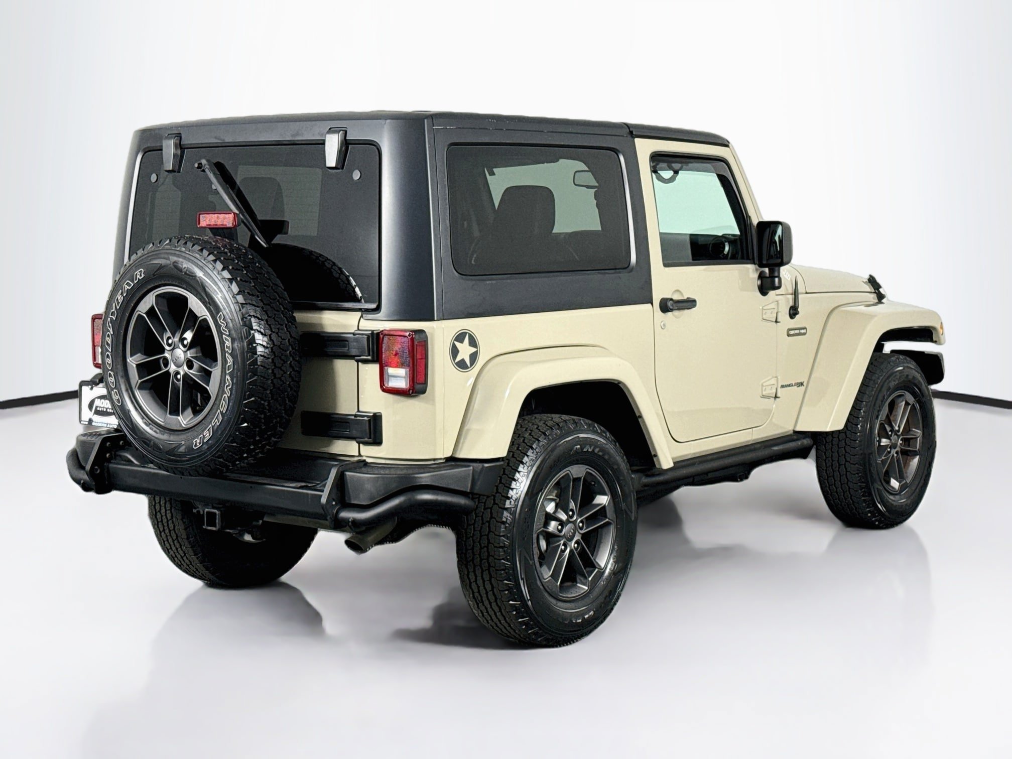 Used 2018 Jeep Wrangler Sport AWD/4WD image 15