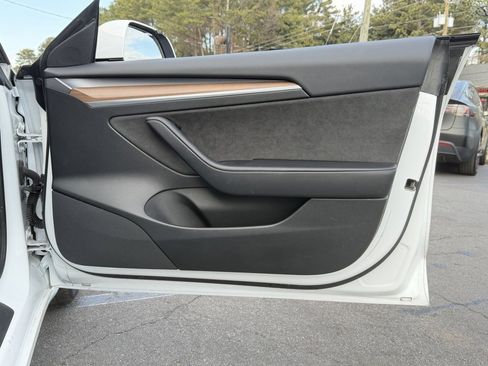 Used 2022 Tesla Model 3 Standard Range image 36