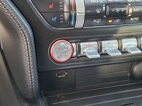 Used 2020 Ford Mustang Premium image 9