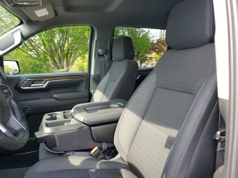 Used 2024 Chevrolet Silverado 1500 LT AWD/4WD image 13