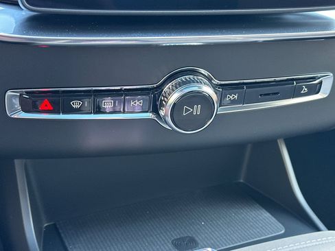 New 2026 Volvo XC90 T8 Plus w/ Protection Package Premier image 24