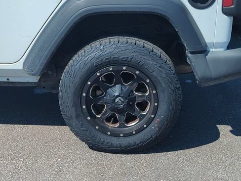 Used 2018 Jeep Wrangler Unlimited Sport S AWD/4WD image 19