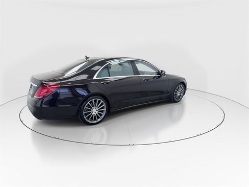 Used 2015 Mercedes-Benz S 550 Sedan w/ Sport Package w/ Sport Package image 8