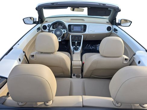 Used 2019 Volkswagen Beetle 2.0T S image 9