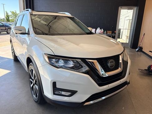 Used 2018 Nissan Rogue SL AWD/4WD image 1