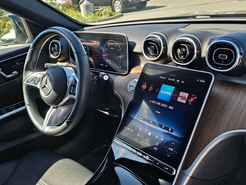 Used 2024 Mercedes-Benz C 300 C 300 image 10