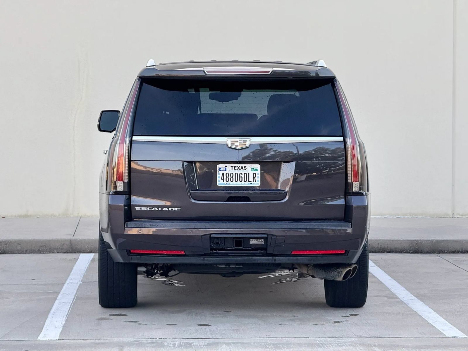 Used 2016 Cadillac Escalade Luxury AWD/4WD image 6