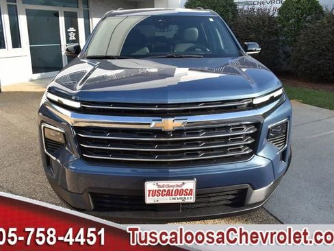 New 2026 Chevrolet Traverse LT w/ Driver Confidence Package image 4