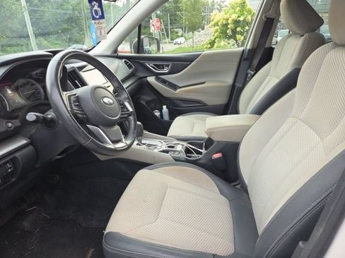 Used 2020 Subaru Forester Premium AWD/4WD image 2